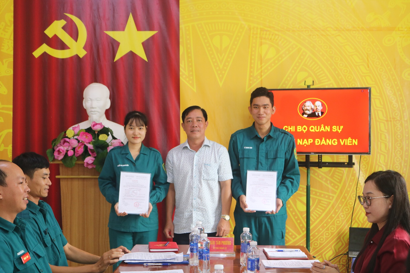 Description: C:\Users\Admin\AppData\Local\Microsoft\Windows\INetCacheContent.Word\IMG_9747.jpg